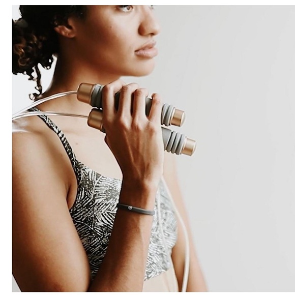 GIMME Medium Hair Ties Ponytail Ties 10CT - bundle and save = 2 packs for $15 - Picture 6 of 6